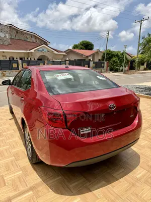 Toyota Corolla XLE (1.8L 4cyl 2A) 2018 Red