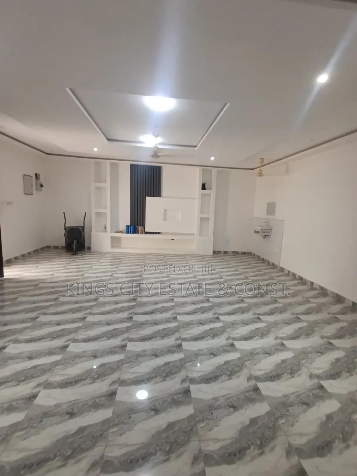 3bdrm Apartment in Katapo Read, Pokuase for rent