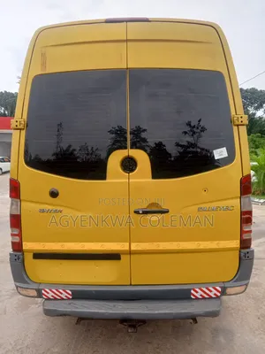 Mercedes-Benz Sprinter 2013 Gold