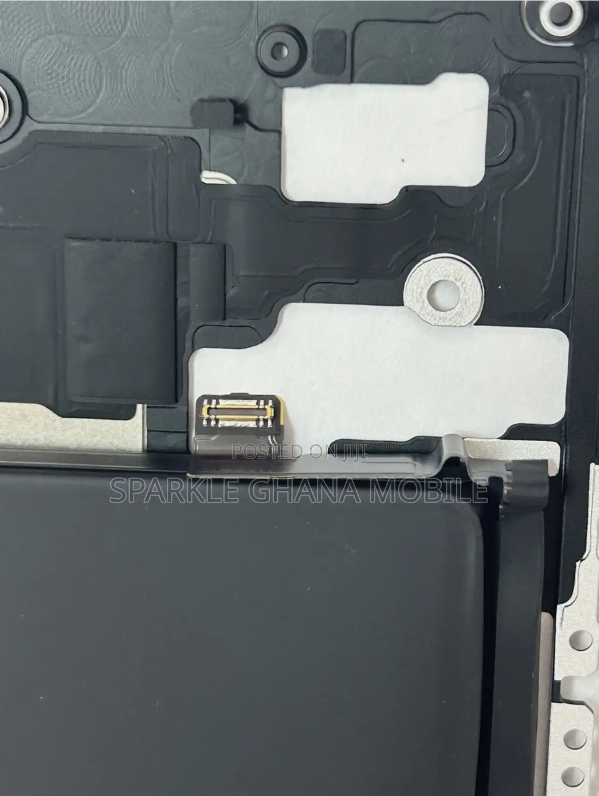 iPhone 17 Pro Genuine Battery