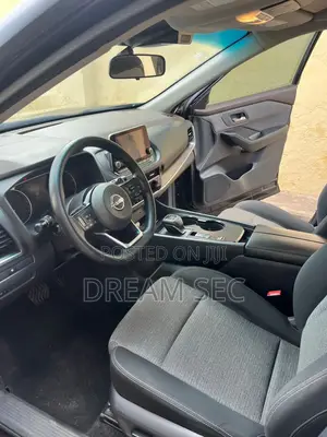 Nissan Rogue SV 2022 Black