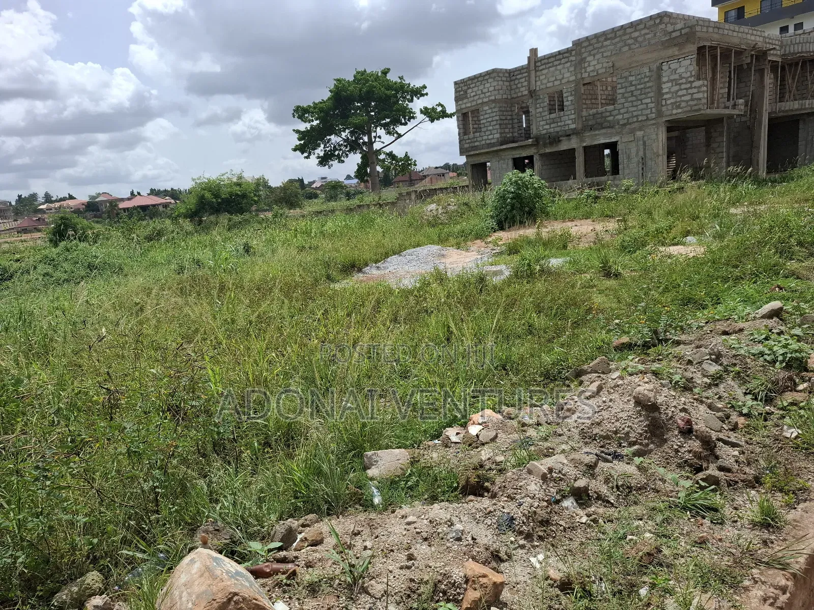 One Plot of Land for Sale in Ahodwo