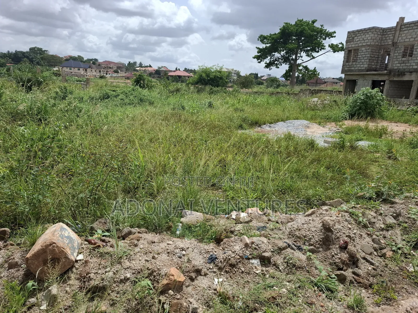 One Plot of Land for Sale in Ahodwo