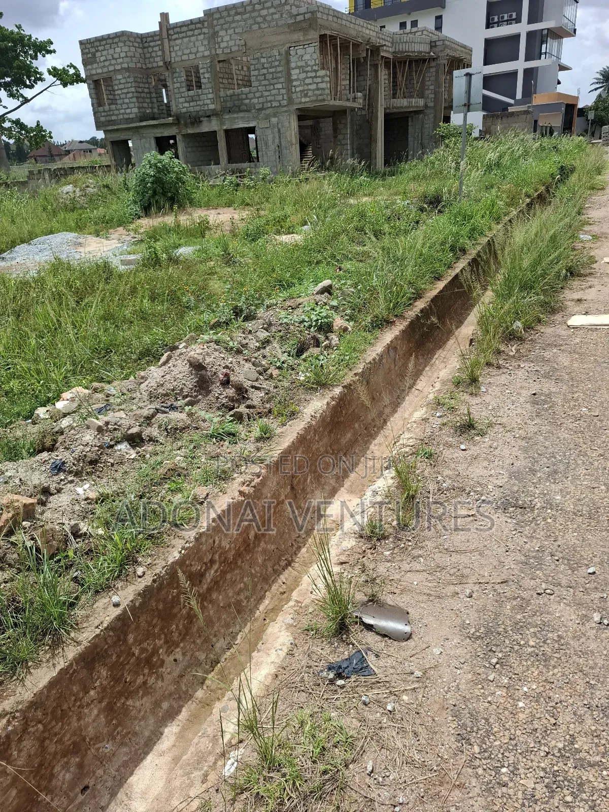 One Plot of Land for Sale in Ahodwo