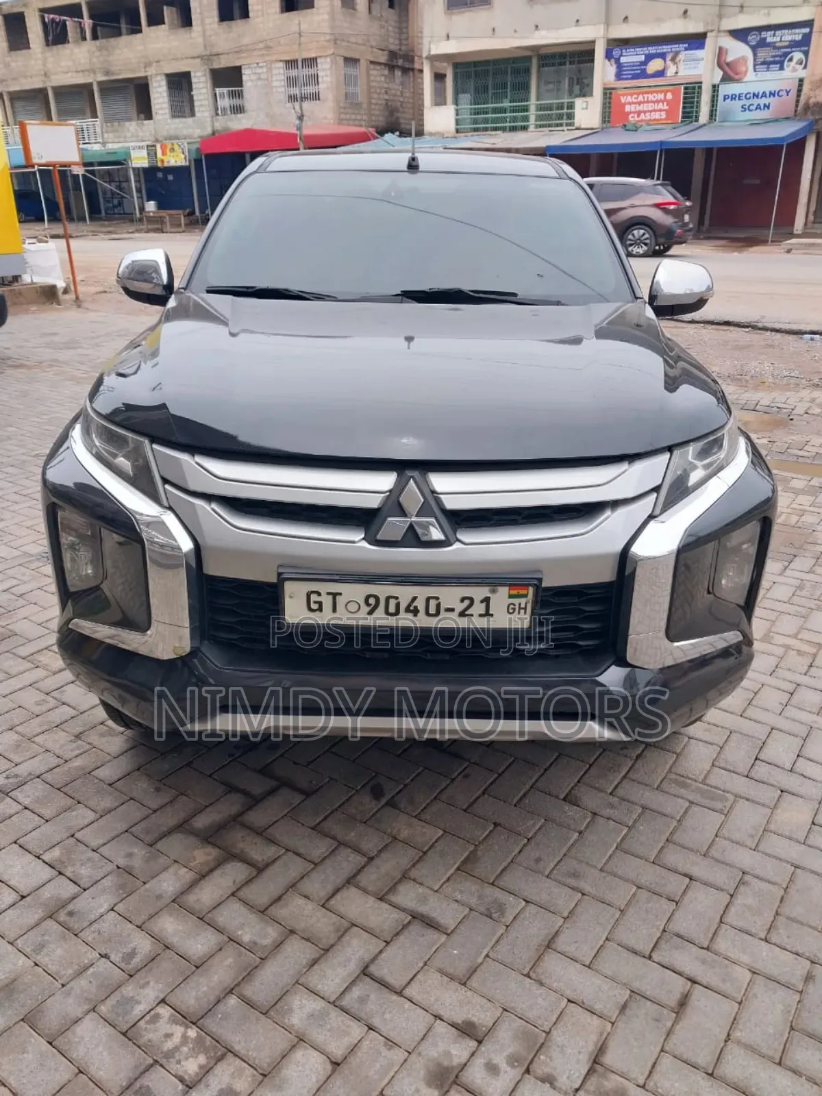 Mitsubishi L200 2021 Gray