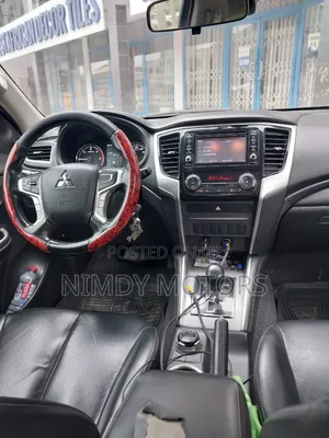 Mitsubishi L200 2021 Gray