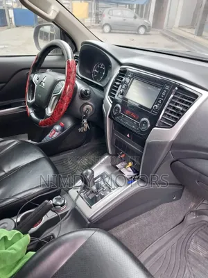 Mitsubishi L200 2021 Gray