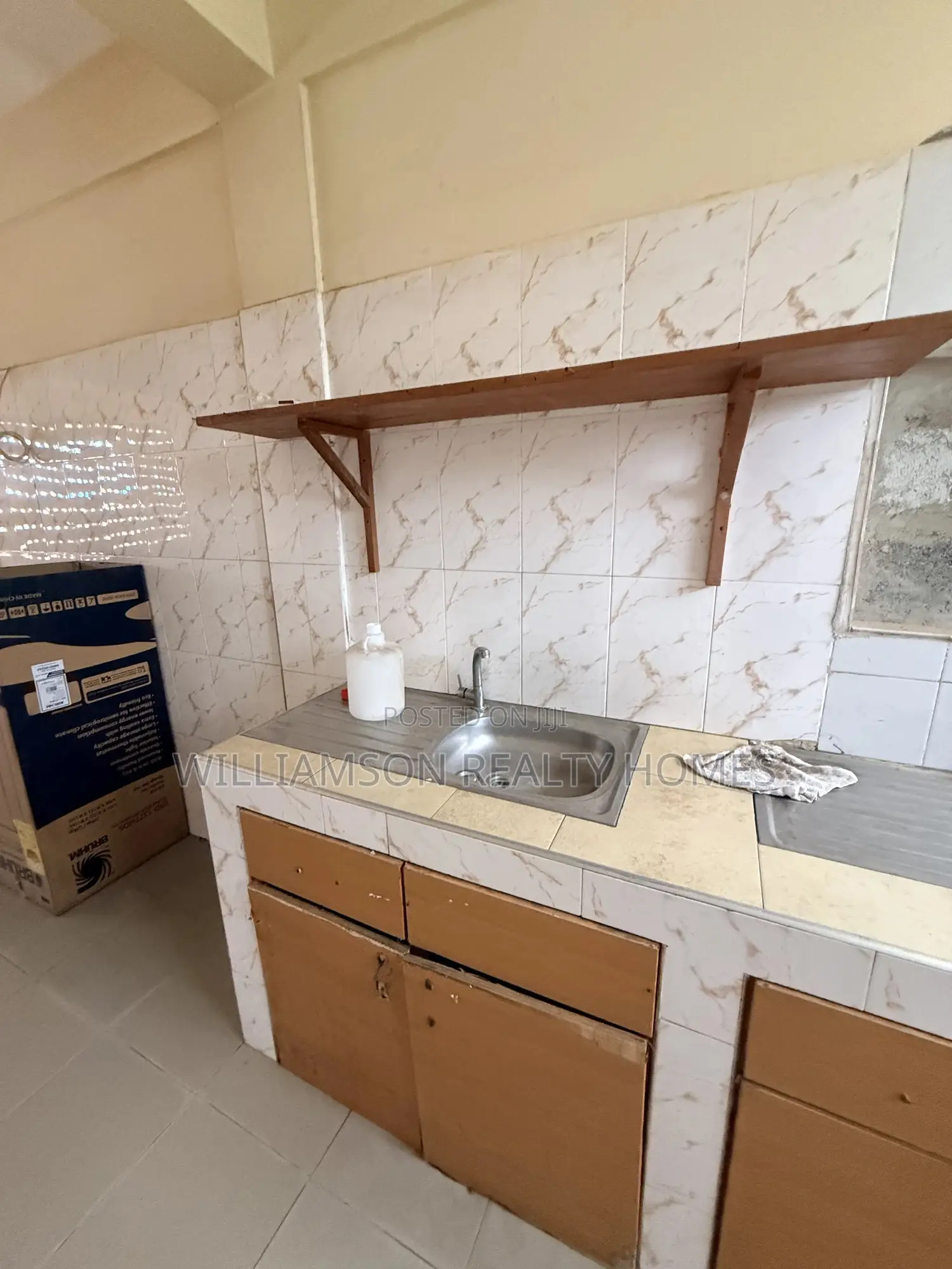 1bdrm Apartment in Community 18 Area, Spintex for rent