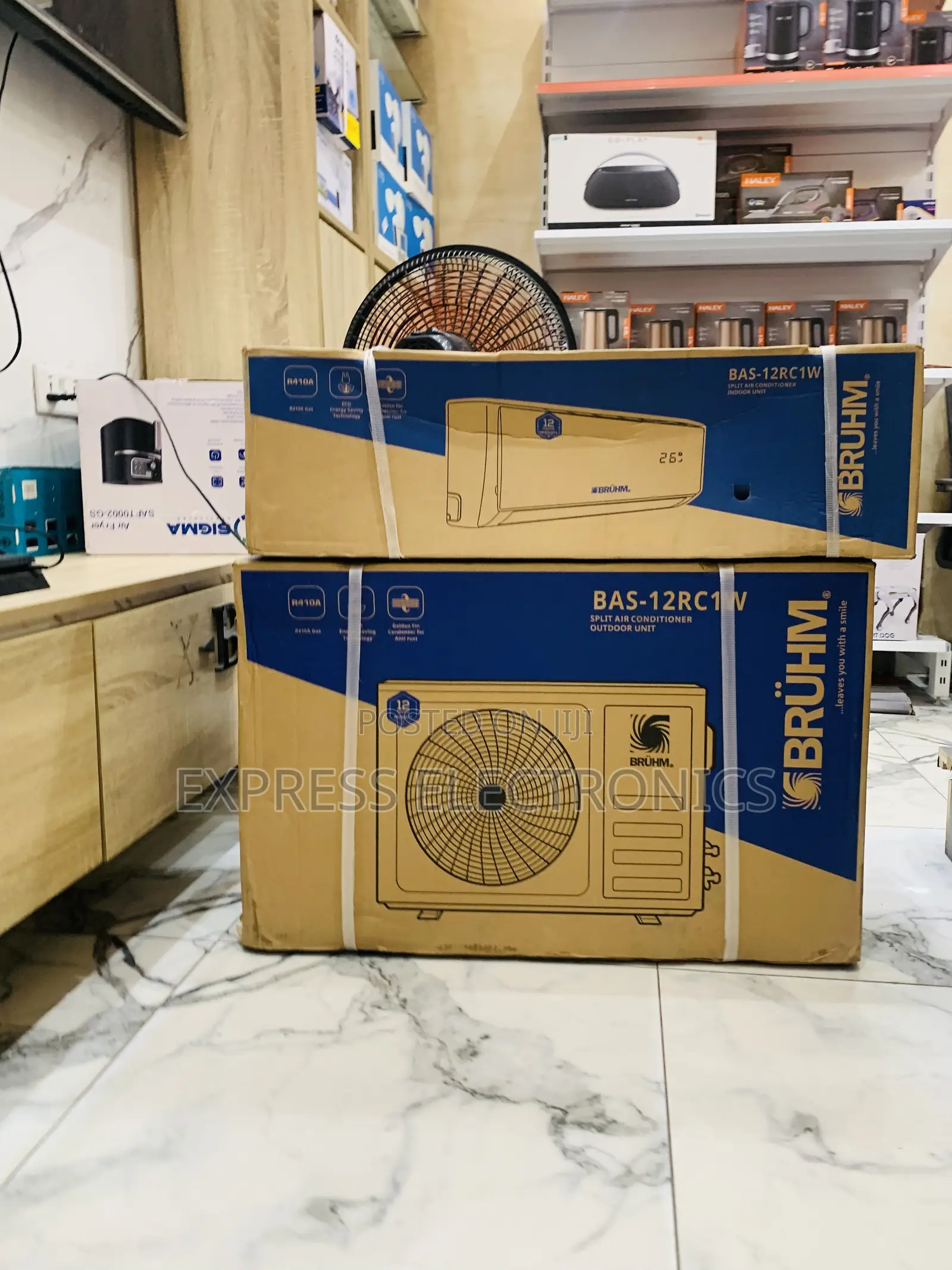 Less Expensive White Air Conditioner Bruhm Split R410 Gas 1.5hp