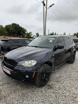 BMW X5 xDrive50i 4dr SUV AWD (4.4L 8cyl Turbo 8A) 2014 Black