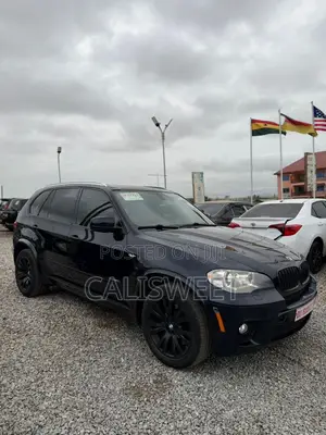 BMW X5 xDrive50i 4dr SUV AWD (4.4L 8cyl Turbo 8A) 2014 Black