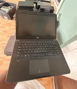 Laptop 4GB SSHD+SSD 500GB