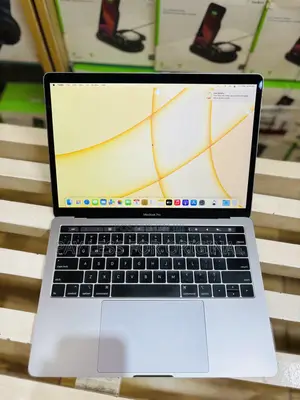 Laptop Apple MacBook Pro 2019 16GB Intel Core i7 SSD 512GB