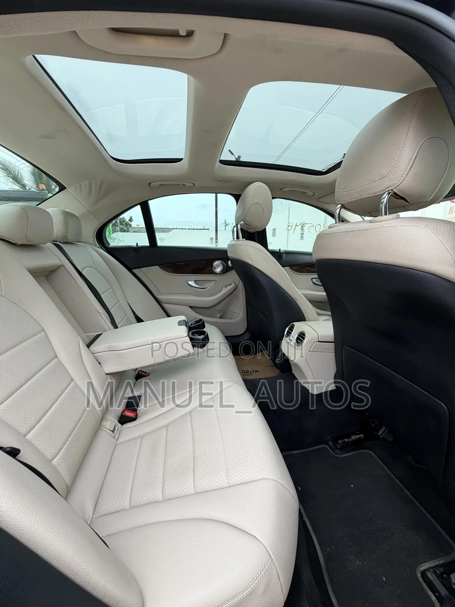 Mercedes-Benz C300 Luxury Sedan RWD (2.0L 4cyl 7A) 2017 Black