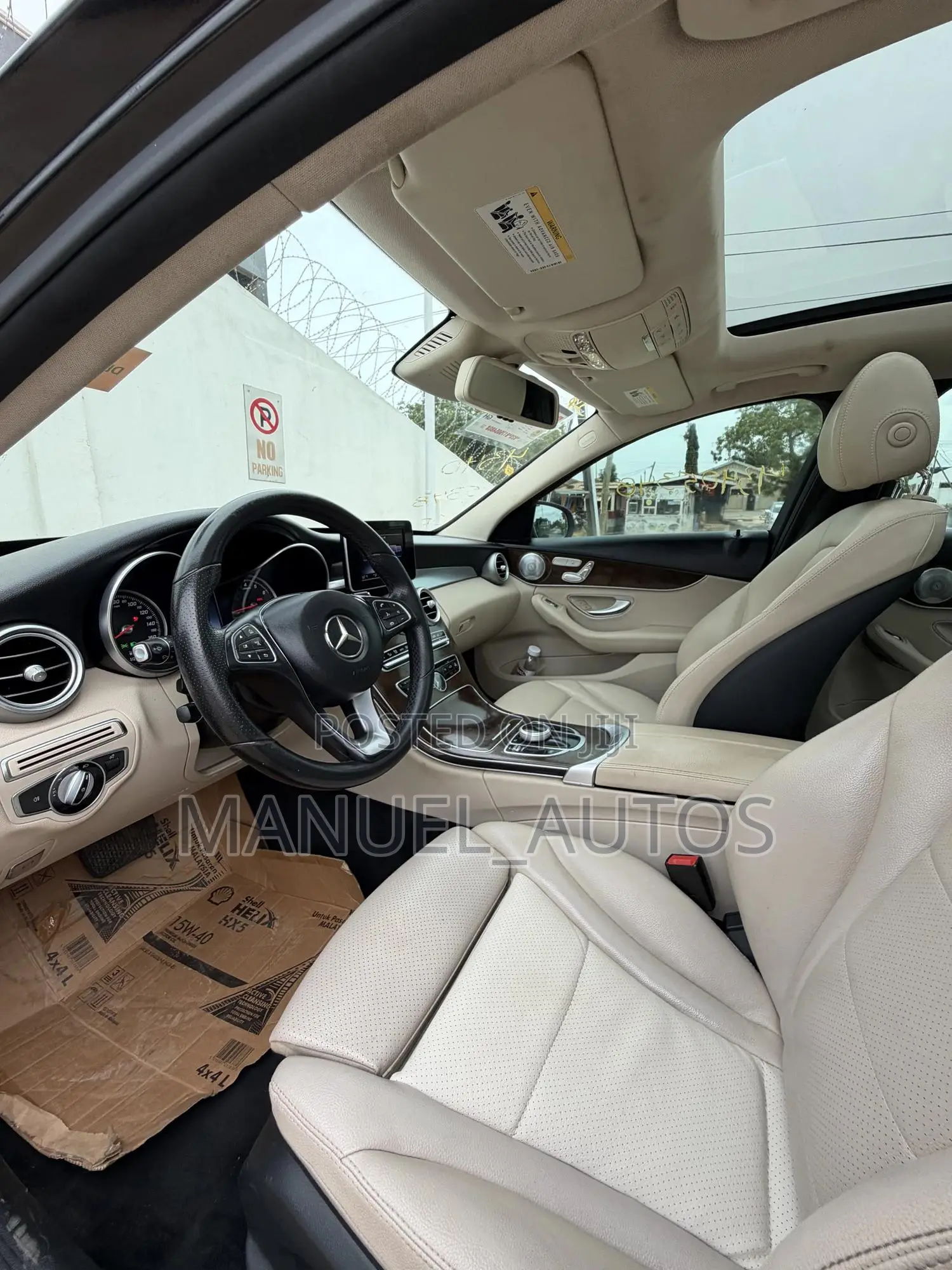 Mercedes-Benz C300 Luxury Sedan RWD (2.0L 4cyl 7A) 2017 Black