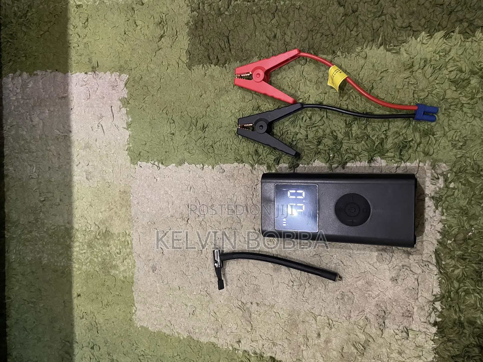 Car Jumper/Tyre Inflator/Power Bank/Torchlight and Emergency Light