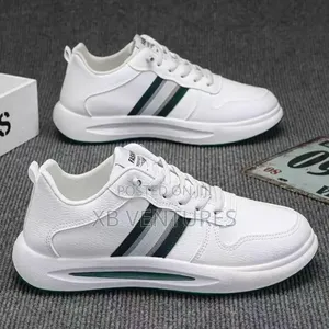 Flat Heel Comfortable All Season Running Shoes