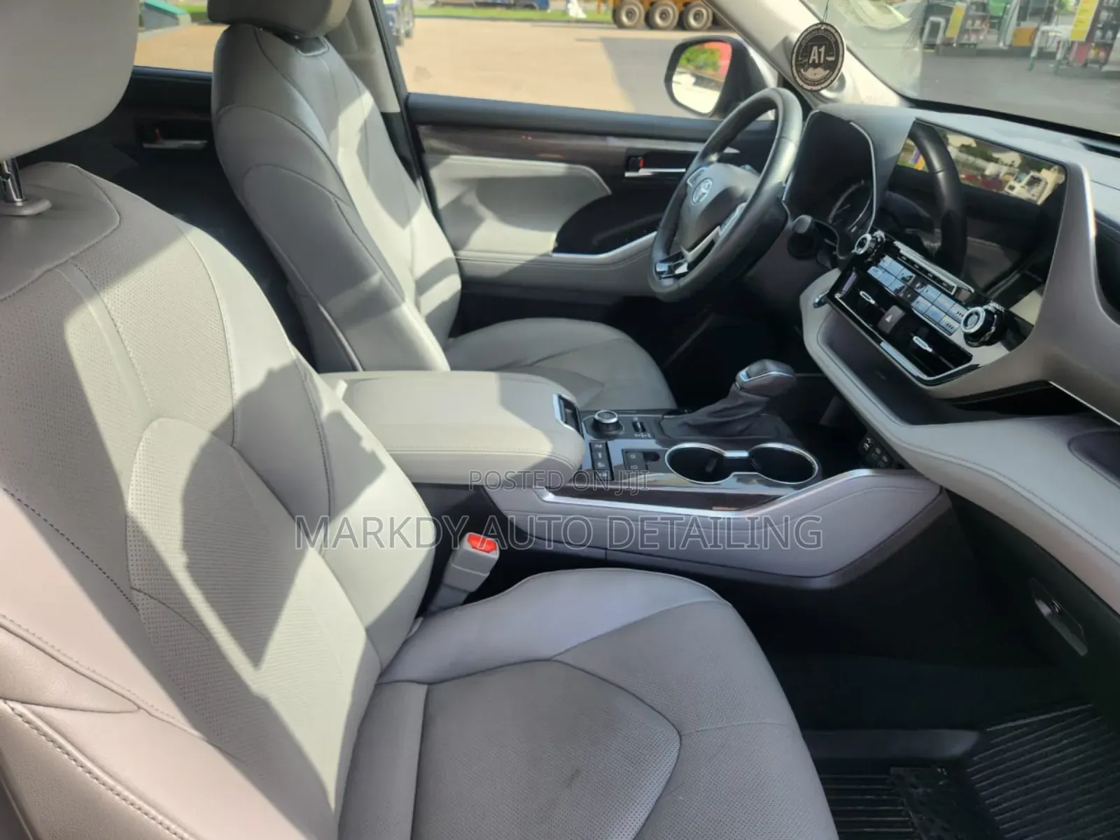 Toyota Highlander 2022 Gray