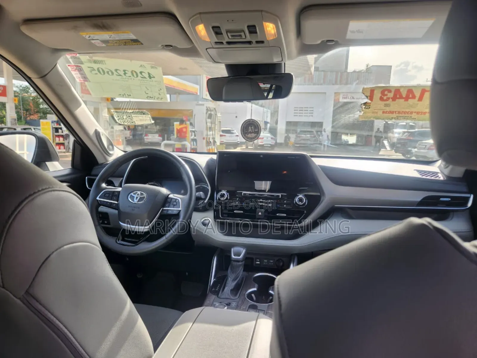 Toyota Highlander 2022 Gray
