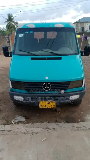 Mercedes-Benz Sprinter 2013 Blue