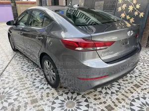 Hyundai Elantra 2018 Gray