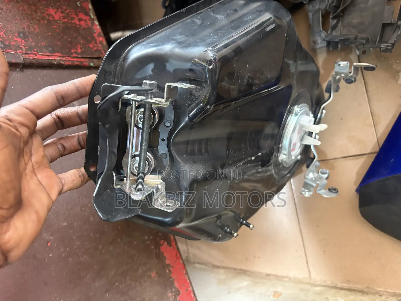 Yamaha R7 Fuel Tank