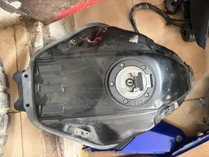 Yamaha R7 Fuel Tank