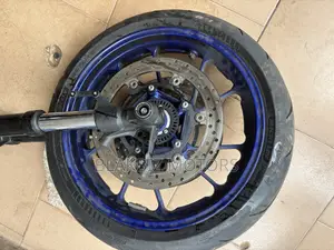 Yamaha R7 Front Shocks and Rim