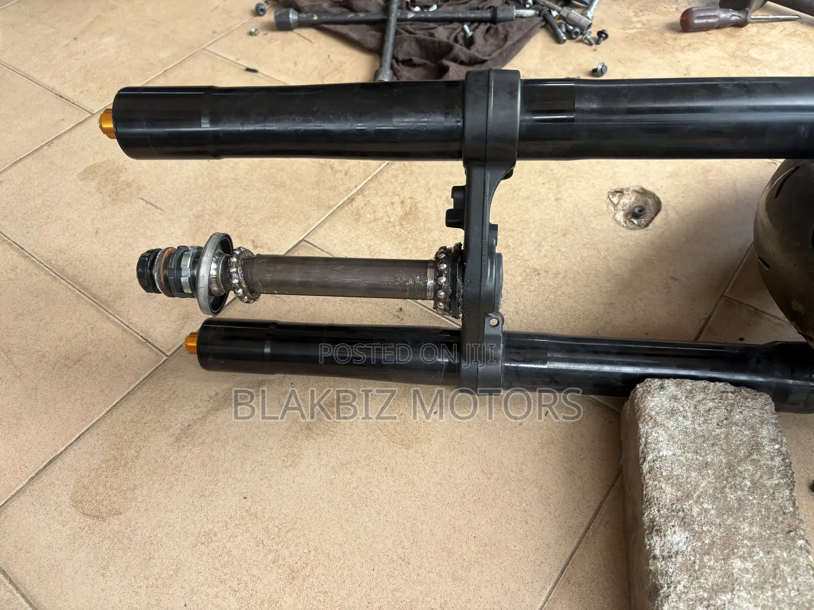 Yamaha R7 Front Shocks and Rim