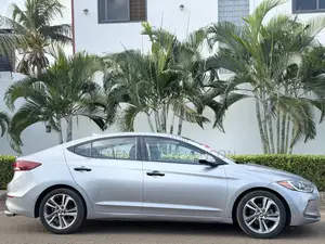 Hyundai Elantra ECO Sedan FWD (1.4L 4cyl 7A) 2017 Silver