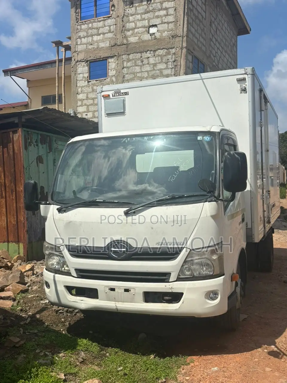 Hino Container