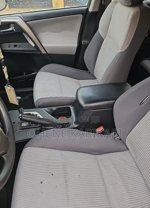 Toyota RAV4 2015 Gray