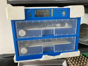 140 Eggs Capacity Electrical Incubator