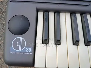 General Music Hyperkeyboard 30 Has Pitch Split Layer Etc