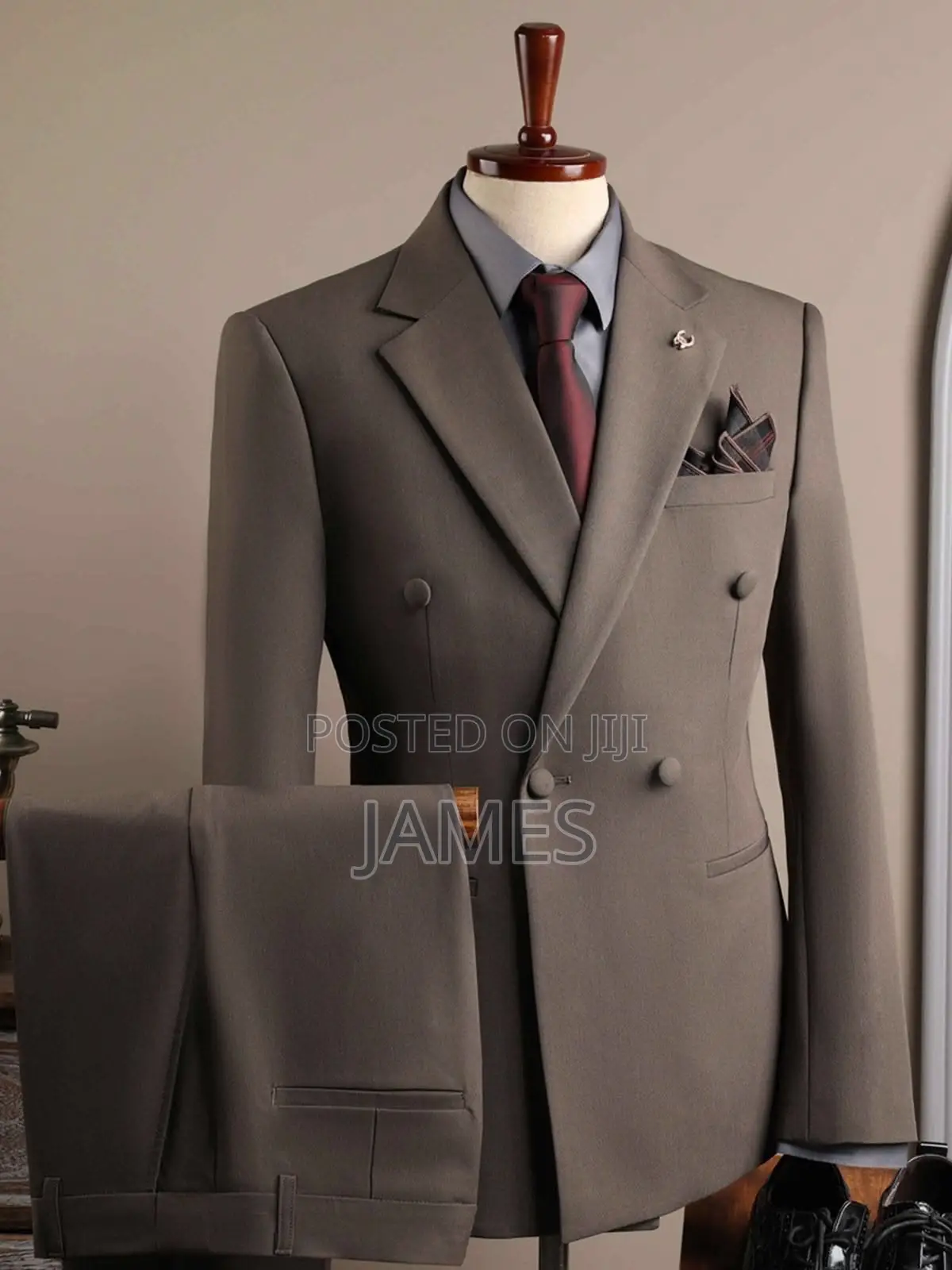 Handcrafted Tailored Suits and Kaftans
