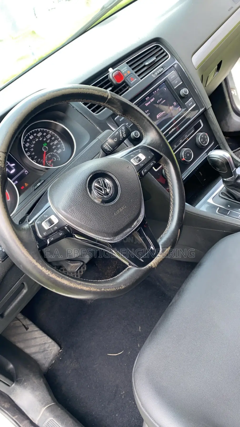 Volkswagen Golf 2018 White