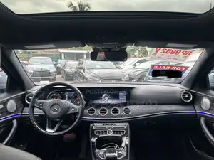 Mercedes-Benz E300 4Matic AWD Sedan (2.0L 4cyl 9A) 2017 Silver
