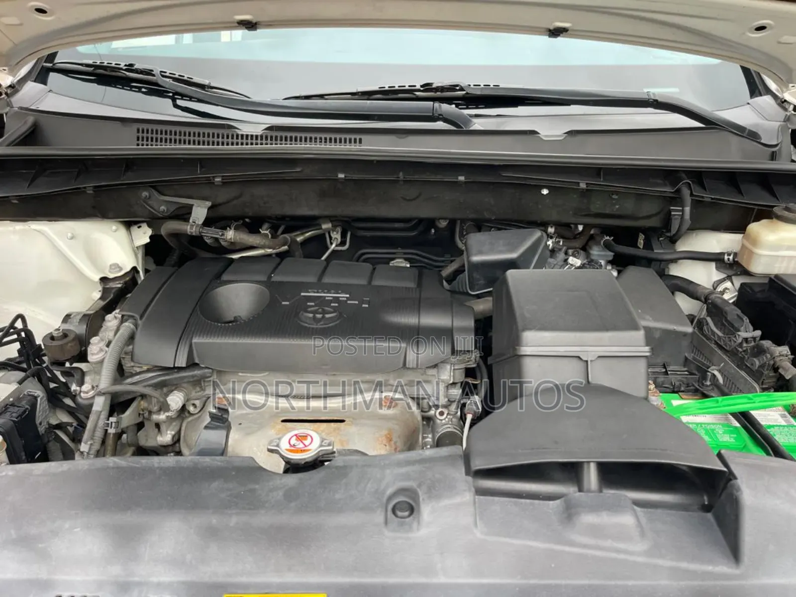 Toyota Highlander LE 4x2 (2.7L 4cyl 6A) 2018 Pearl