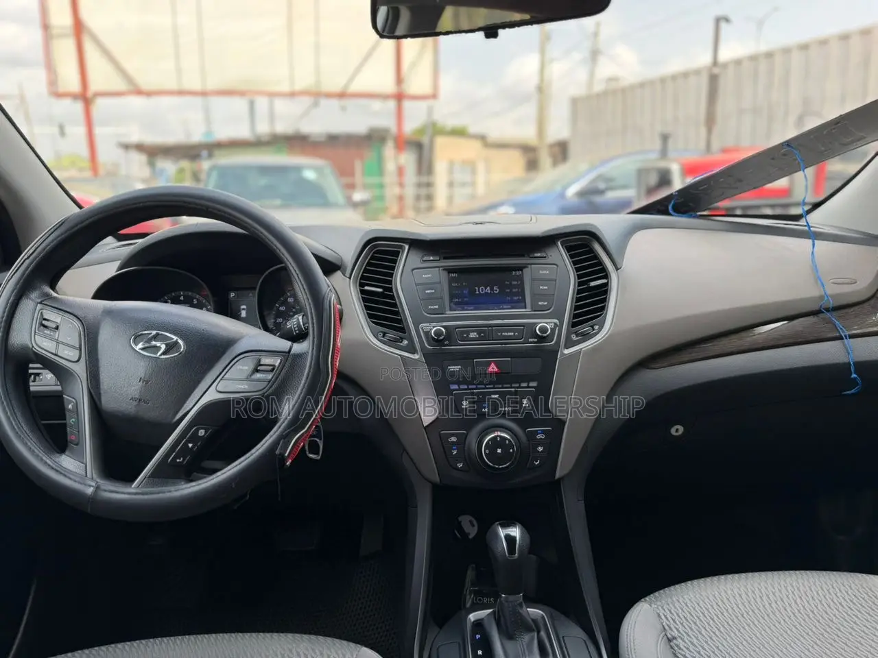 Hyundai Santa Fe SE AWD 2018 White