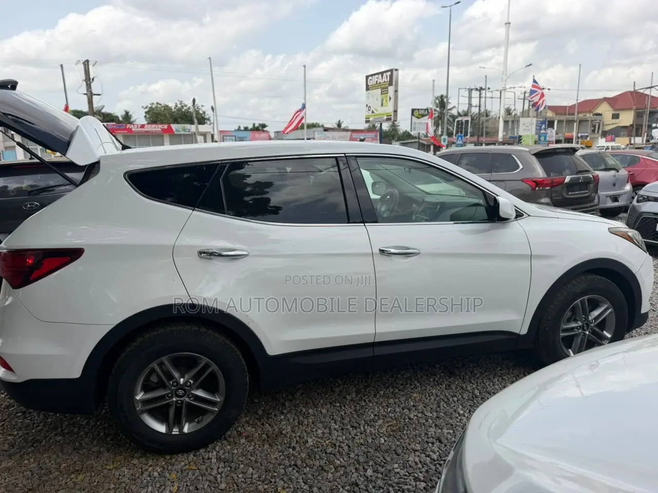 Hyundai Santa Fe SE AWD 2018 White