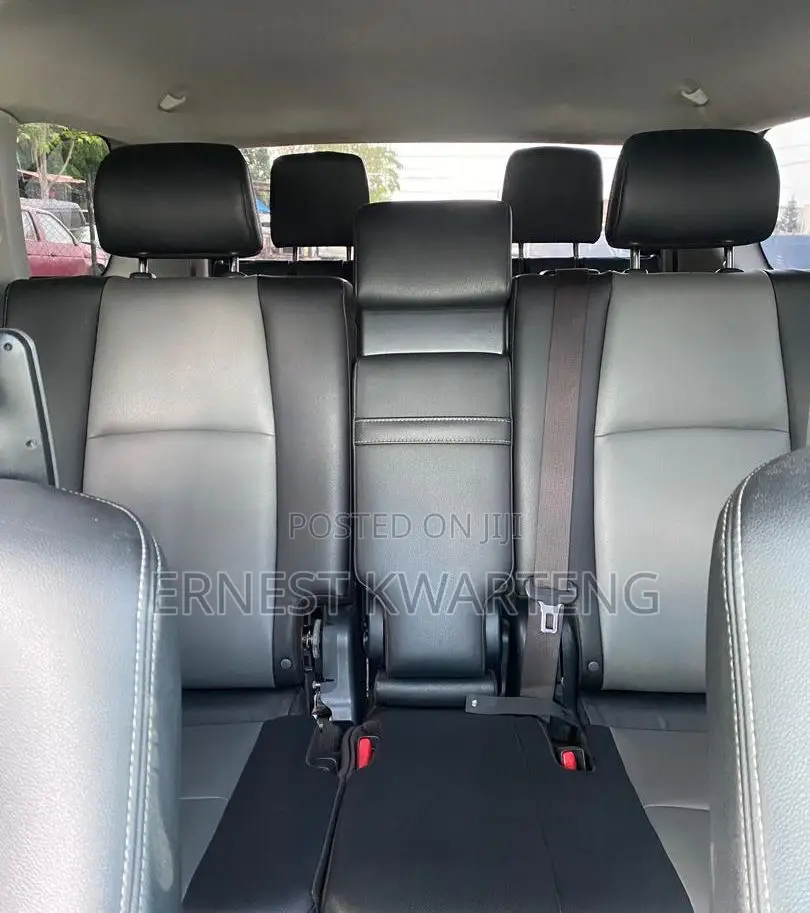 Toyota 4-Runner Limited 2021 Gray