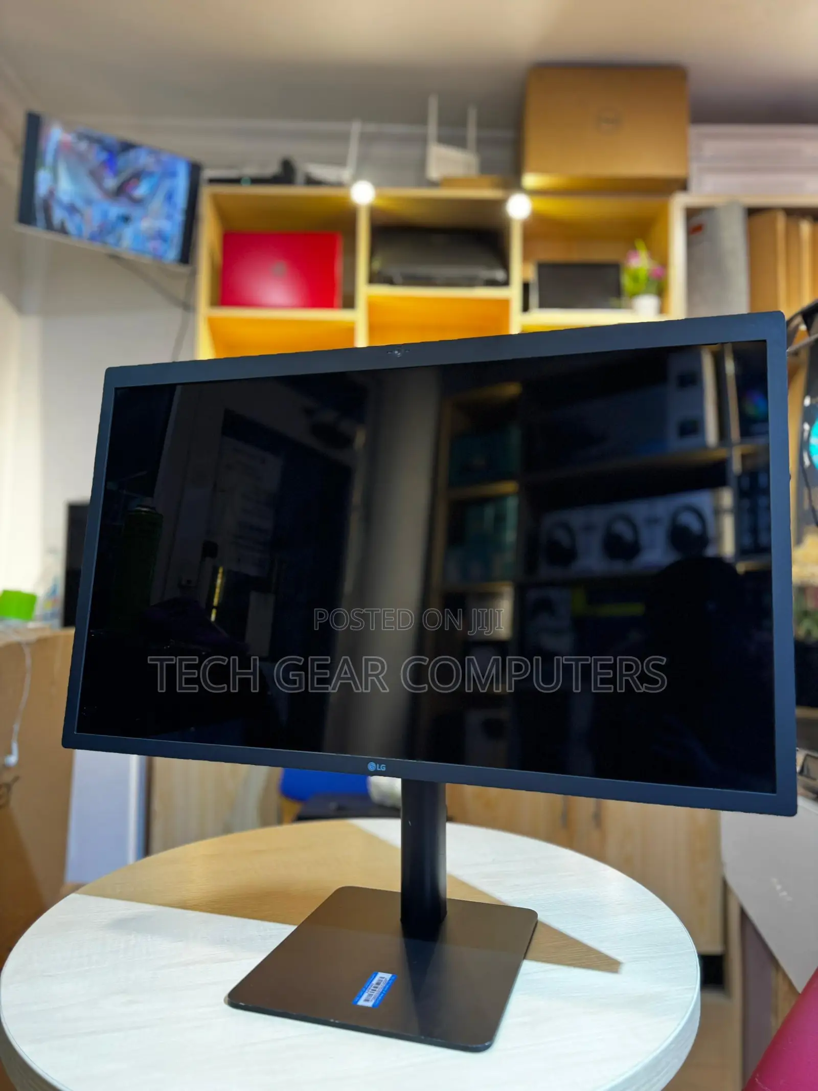 Lg 27md5ka-B 27" Class Ultrafine 5120x2880 16:9 Ips Led