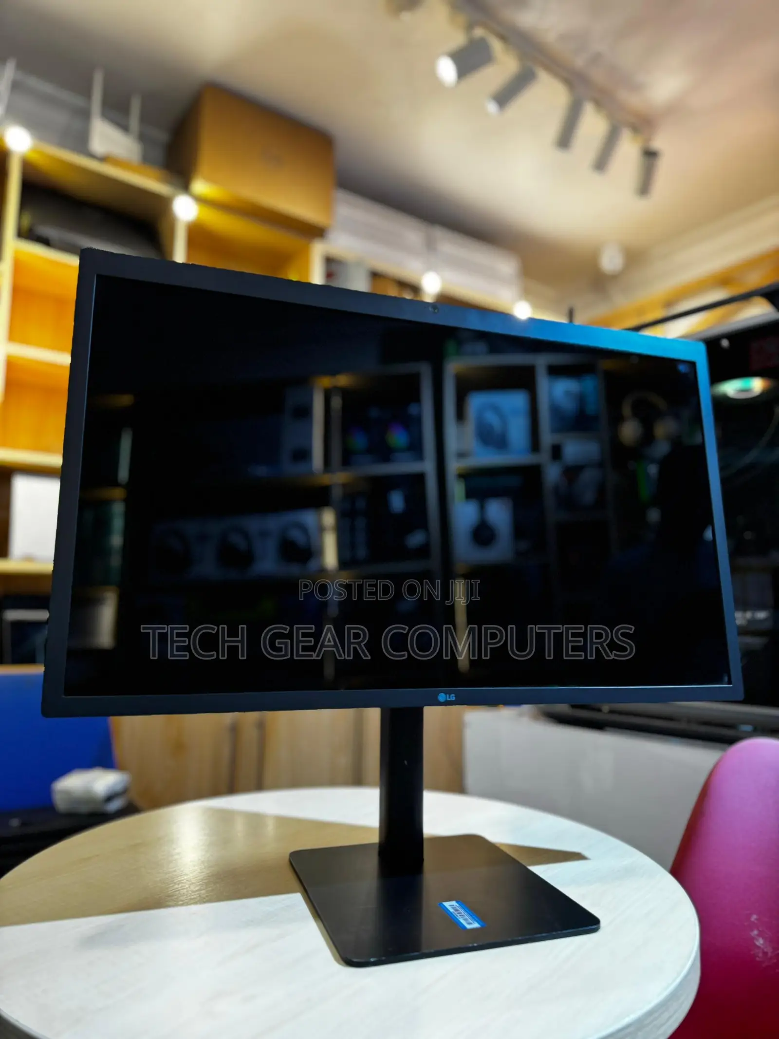 Lg 27md5ka-B 27" Class Ultrafine 5120x2880 16:9 Ips Led