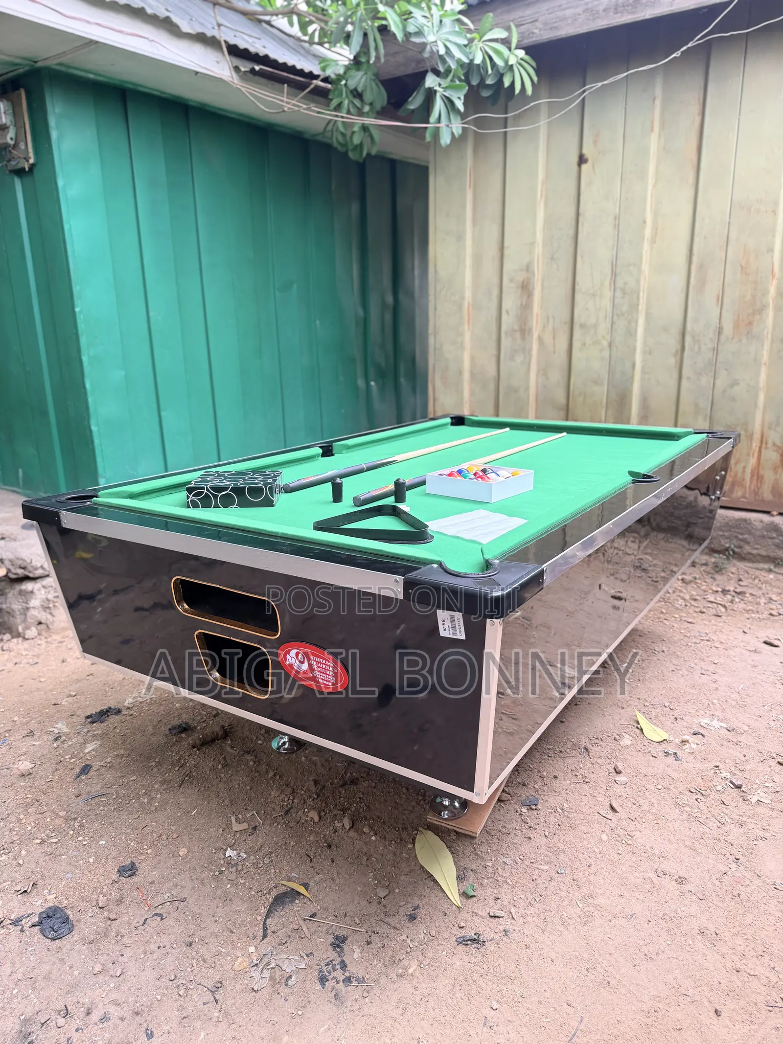 Heavy Marine Snooker With It’S Keys