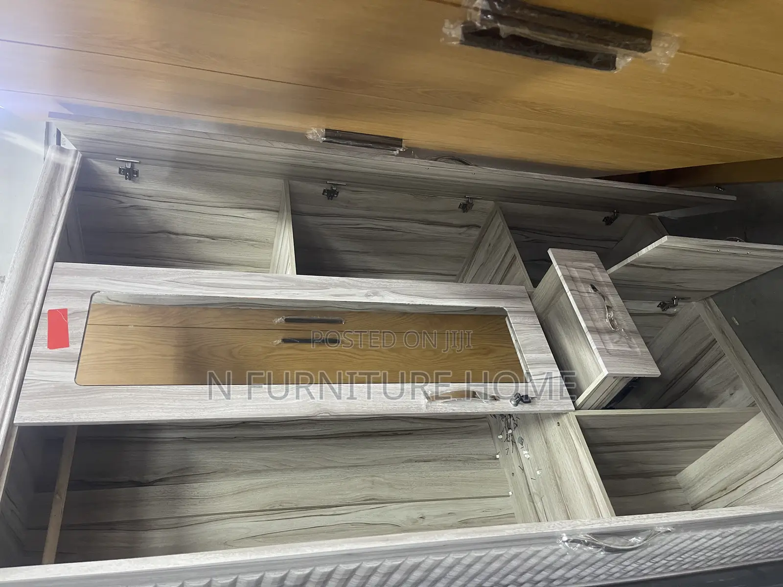 3 Doors Wardrobe (Payment on Delivery)