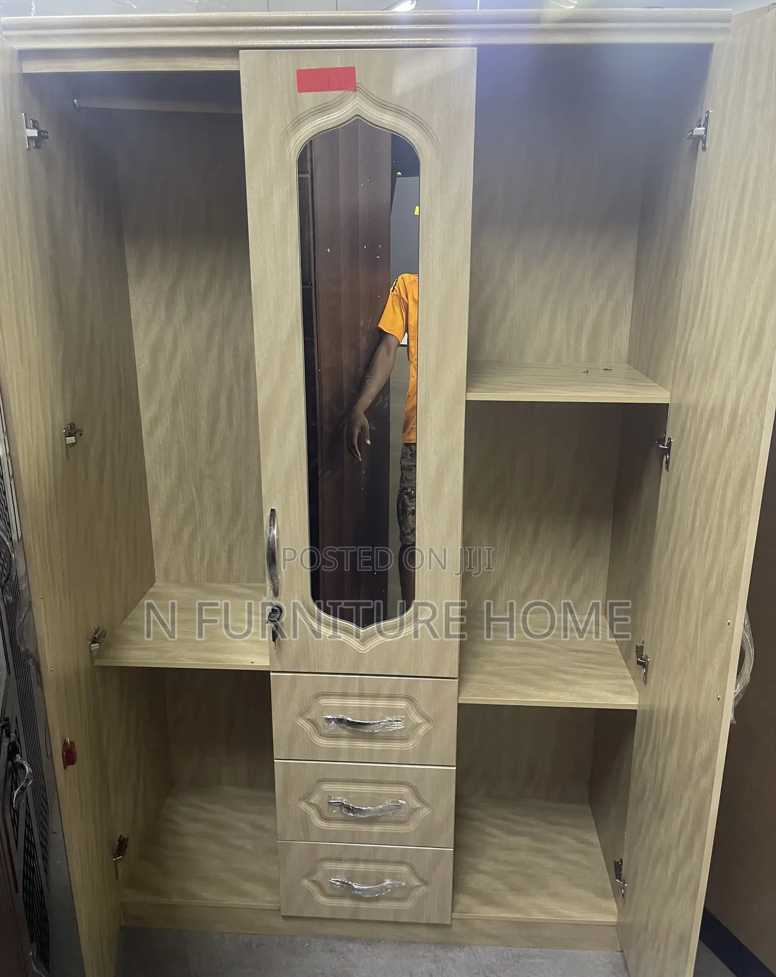 3 Doors Wardrobe (Payment on Delivery)