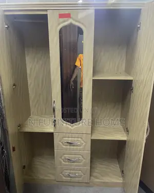 3 Doors Wardrobe (Payment on Delivery)