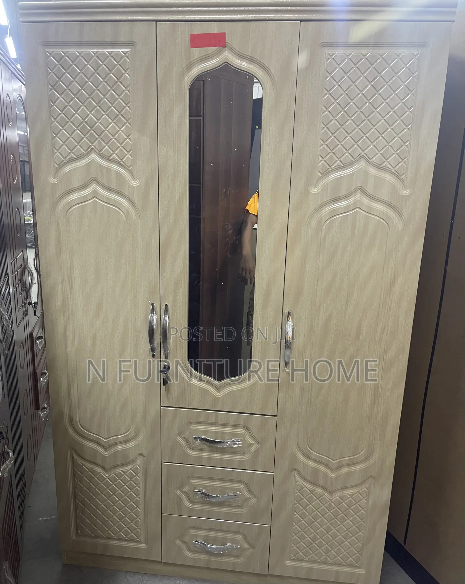 3 Doors Wardrobe (Payment on Delivery)