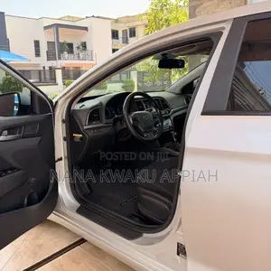 Hyundai Elantra Limited 2018 Silver