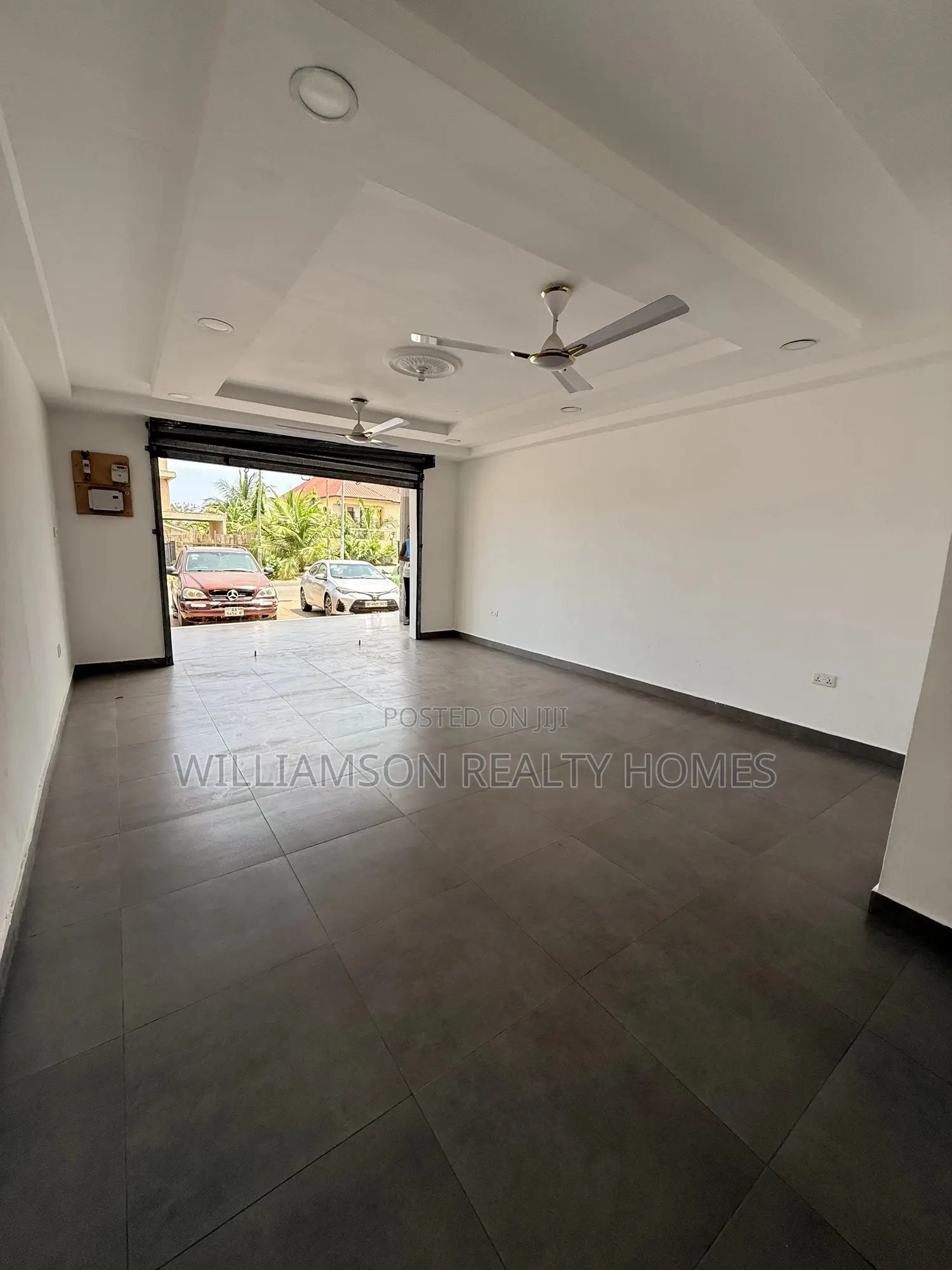 Downstairs Busy Road Side Shop/Store/Office Space/Warehouse at Spintex